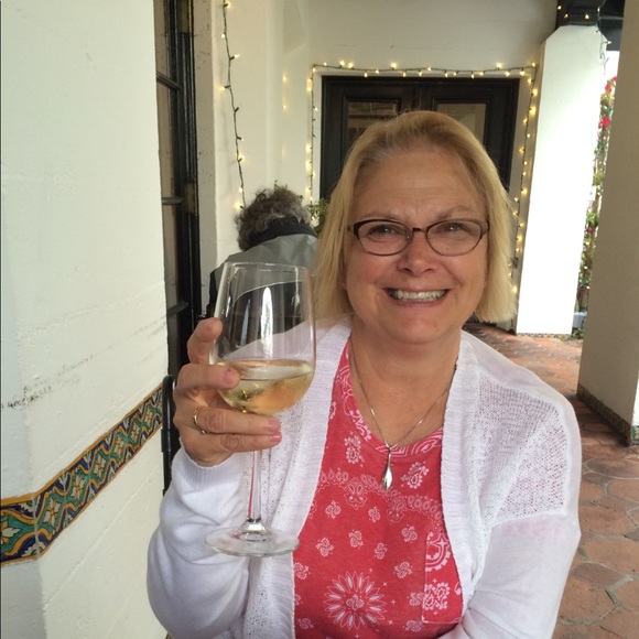 Meet your Posher, Patti - Picture 1 of 1